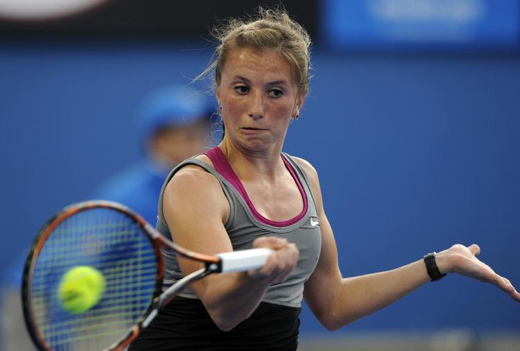 VIDERE. Trods sin placering som nummer 50 i verden har Annika Beck aldrig slået en top-20-spiller. Før i dag. 
