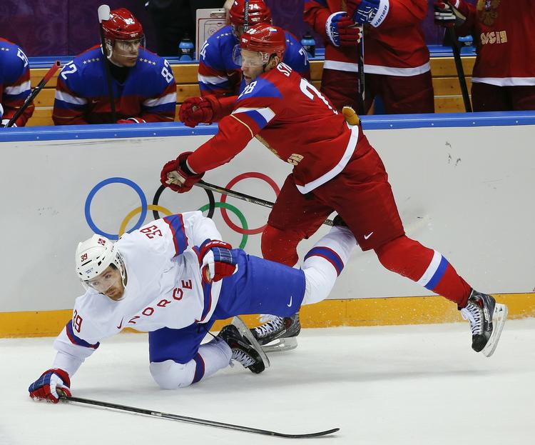 forløsning. Ruslands hockey-hold er værternes største guld-håb. Men russerne har ikke spillet op til vanlig standard. 