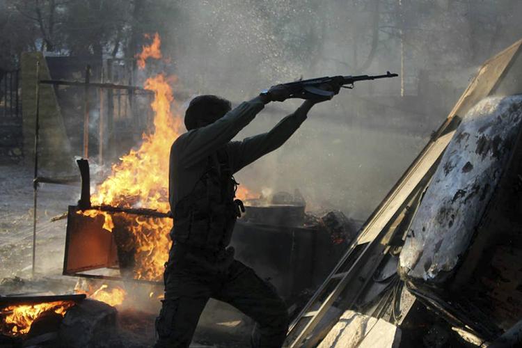 Opløsning. Borgernkrigen hærger i Syrien - men også i andre dele af  Mellemøsten er der opløsningstendenser. Efter Det Arabiske Forår kan der opstå en række nye stater i regionen, skriver Marcus Rubin. 