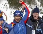 SAMARBEJDE. I 2005 var Bjørn Dæhlie med til VM i skiskydning som træner for Ole Einar Bjørndalen, der ved den lejlighed vandt fire guldmedaljer i sine fem starter. I alt har Bjørndalen vundet 39 VM-medaljer (19 guld, 11 sølv, 9 bronze). 