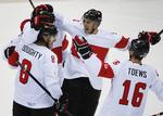 2-1. I tredje periode fik Canada scoret sejrsmålet mod Letland. 