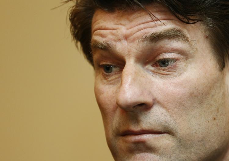 fyret. Michael Laudrup under det pressemøde tirsdag i London, som den nye træner i Swansea kalder »meningsløst«. 