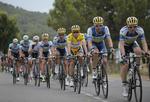 sejrherre. Michal Kwiatowski (nummer tre fra venstre) i ungdomstrøjen under sidste års Tour de France. 