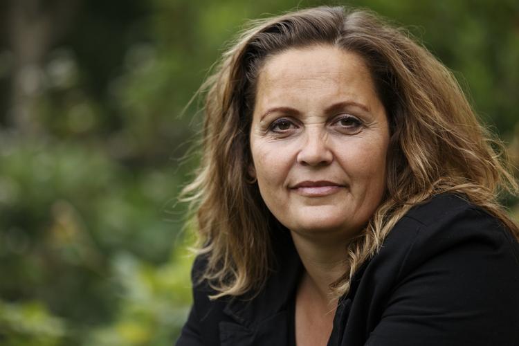Profilering: Forleden øjnede SFs ny(for)slåede formand, Pia Olsen Dyhr, muligheden for at føje både Corydon (S) og 'markedet'  til listen over det usympatiske og derved genrejse SF, som et mere selvstændigt parti, skriver Mia Amalie Holstein. 