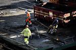 nabopakke. Regeringen forsøger igen i dag at forhandle en nabopakke på plads med forligspartierne bag metrocityringen i København. 
