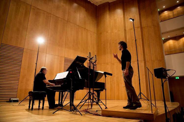 Makkerpar. Her ses Schubertspecialisterne Kaufmann og Deutsch. 