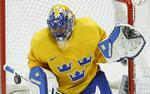 Nøglespiller. Sveriges målmand Henrik Lundqvist fra New York Rangers er i storform. Hans redningsprocent ved OL er på 94,9 - den højeste blandt de fire semifinalister. 