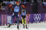 guld. Anton Shipulin (tv) har sidste tur for Rusland, som vinder stafetten i skiskydning. 