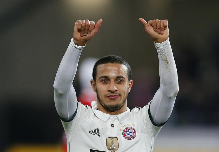 MÅL. Det ene af Bayerns fire mål blev scoret af Thiago Alcantara. 