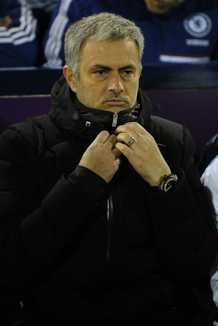 filmet. Chelsea-træner José Mourinho var i gang med en privat snak med en chef i det schweiziske urfirma, Hublot, da han blev filmet, mens han sagde nedsættende ting om sine angribere. 