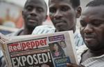AFSLØRET. Sådan ser forsiden ud på den ugandiske tabloid-avis Red Pebber, der lister 200 homoseksuelle op. 