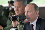 optrapning. Ruslands præsident, Vlademir Putin, iværksætter en storstilet militærøvelse på grænsen til Ukraine efter voldsomme uroligheder i nabolandet. 