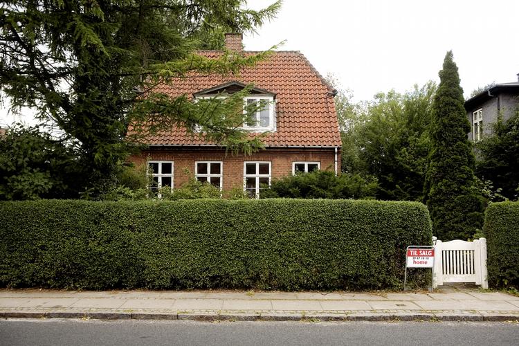 FORSKELLE. Det giver ikke længere mening at tale om kun et boligmarked i Danmark. For prisudviklingen regionerne er højst forskellig og sådan fortsætter det sandsynligvis, mener professor Jesper Rangvid. (arkivfoto) 