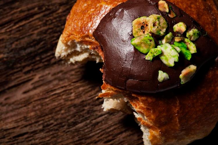 Tør. Dommerne i testen var alle enige om, at der generelt manglede creme i fastelavnsbollerne. 