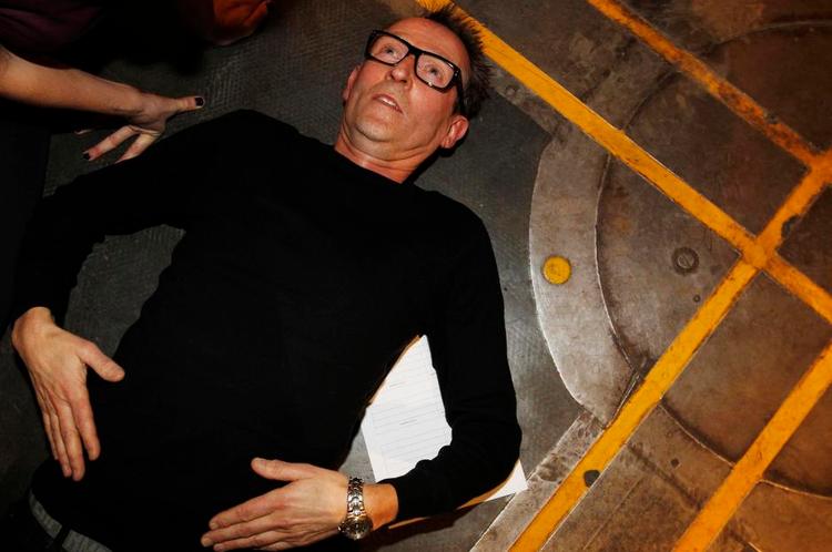 Vilje. Til trods for at han kalder sig Nordeuropas dårligste svømmer, så glæder Knud Hyltoft sig til august. 