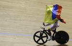 Guld. Hjemmebanefavoritten Edwin Avila kunne juble efter 40 kilometers hårdt arbejde. 