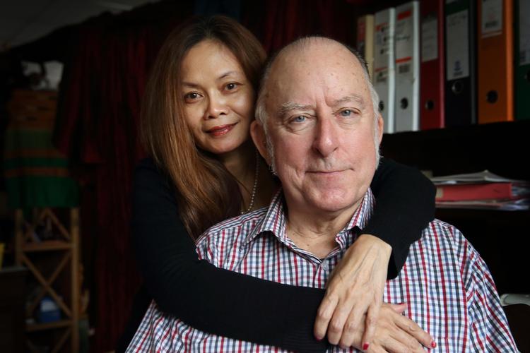 Sexliv. Ægteparret Namthip og Keld har ikke haft sex de sidste 5 år. Men den ikke-eksisterende erotik er ikke noget de er flove over. 