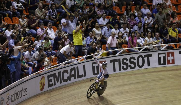 Sejr. Tyske Kristina Vogel kunne juble efter guldet i sprint. Tyskland har haft en god uge i Colombia i modsætning til Storbritannien. 