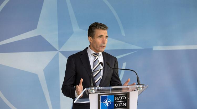 HASTEMØDE. NATO-landenes ambassadører afholder hastemøde i Bruxelles om den anspændte situation på den ukrainske halvø, Krim. 