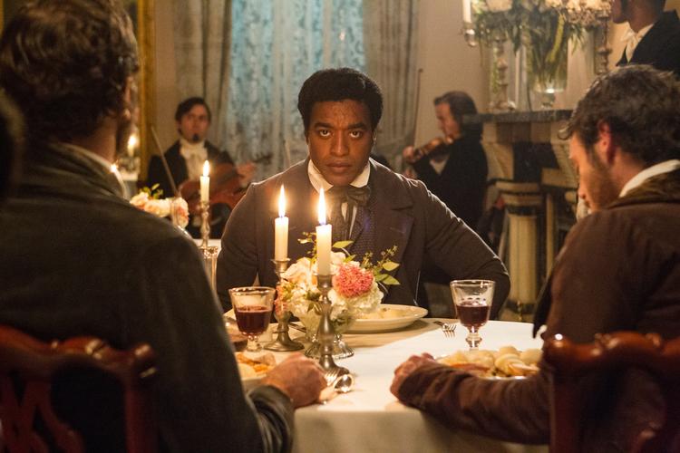 VINDER? Det historiske drama '12 Years A Slave' om slaveri har alle de kvaliteter, som adskillige oscarfilm tidligere har vundet den ypperste pris for. 