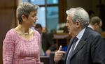 brandslukning. Margrethe Vestager og de andre økonomi- og finansministre i EU strikkede sidste år en bankunion sammen med en fond, som skal tage hånd om banker, der bryder sammen. 