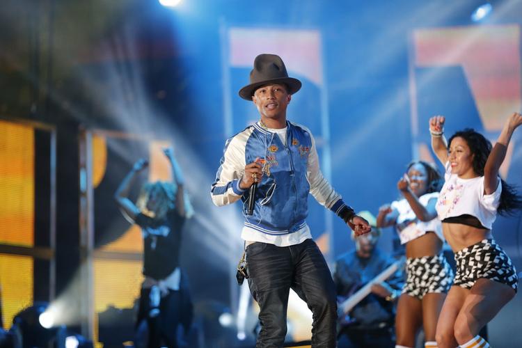 Toppen. Pharrell Williams laver hits som ingen anden lige nu. 