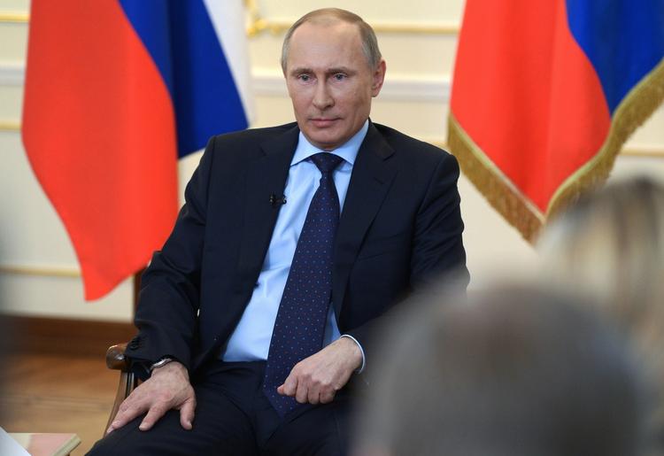 krise. Ruslands præsident, Vladimir Putin, taler på et pressemøde i dag om sit syn på Krim-konflikten. 