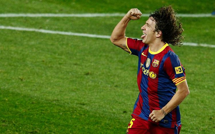 Exit. Puyol har blot spillet 12 kampe i denne sæson, fordi han ofte har problemer med sit ene knæ. 