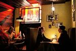 velbekomme. Det er især restaurantbesøg, chefen tyer til, når han skal uddele fryns. Fire ud af ti ansatte inden for det private har været ude at spise på firmaets regning det seneste år. 