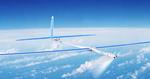 OPKOBLING. Det er denne soldrevne Titan Aerospace-drone, Solara 60, som Facebook angiveligt vil sætte til vejrs i adskillige eksemplarer over Afrika for at give kontinentet en bedre net-opkobling. (FOTO: Screenshot/Titan Aerospace) 