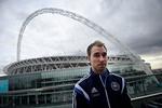 SKADET. Det bliver ikke i denne omgang, Christian Eriksen skal spille på verdens mest berømte fodboldstadion. 