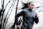 BANESKIFT. For at forbedre sin udholdenhed i 400 meter hæk løb Stina Troest 800 meter - og det gav hende en VM-kvalifikation. 