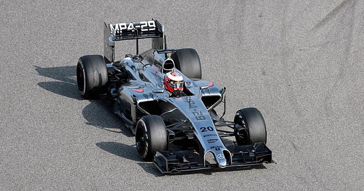 Forventninger. Årets første Formel 1-grandprix bliver kørt den 16. marts i australske Melbourne. Kevin Magnussen er med. 