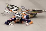 OPSEDASSE. Ti år efter Theo Bos væltede på den olympiske velodrom i Athen, er hollænderen havnet i en sejrsstime på landevejen. 