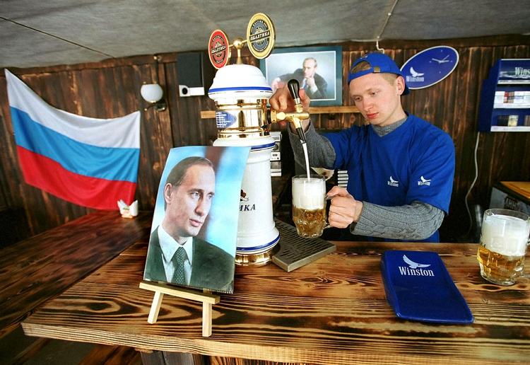 våbenhvile. Sanktionskrigen mellem Rusland og Vesten samt en almindelig dårlig russisk økonomi har ramt Carlsberg hårdt. 