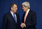 Sanktioner. Det vil ramme USA som en boomerang, hvis præsident Barack Obama, udenrigsminister John Kerry (højre) og resten af den amerikanske regering vælger at indføre sanktioner mod Rusland, siger den russiske udenrigsminister Sergey Lavrov (venstre). 