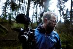 Selfievideo. I 'Naturen Live' på TV2 Fri lagde Lars Ostenfeld hver dag film ud på facebook, hvor han fortalte om områdets dyr. 