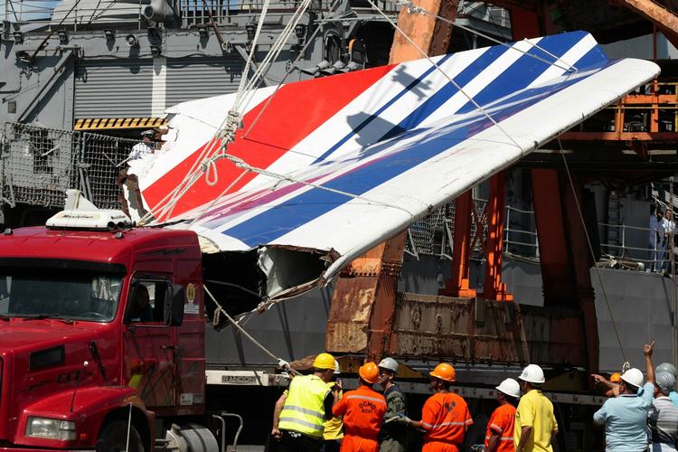 Ulykke. Det varede et stykke tid, før man fandt resterne af det Air France-fly, som styrtede ned i Stillehavet i 2009. 