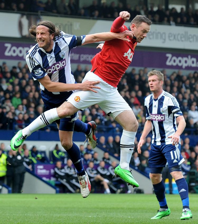 Mål. Wayne Rooney (th) scorede sit mål nummer 210 for Manchester United. 