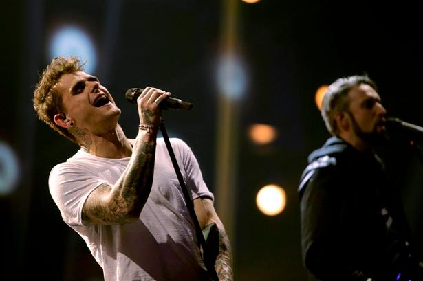 Nej, det er ikke John Mayer. Men derimod en anden grandprixveteran, Danni Elmo. Hans sang 'She's The One' nåede heller ikke med blandt de tre bedste. 
