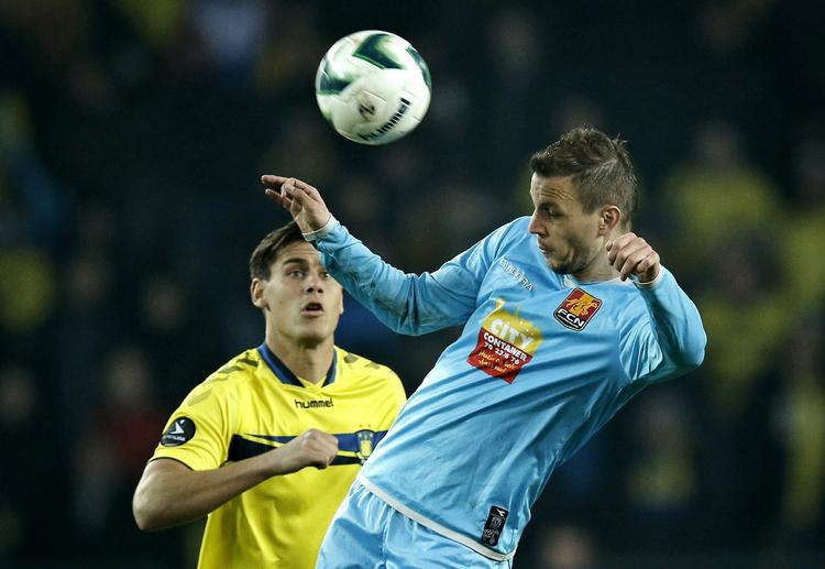AFBRÆNDERE. Med et par afslutninger havde Kim Aabech chancen for at ændre kampens forløb. 