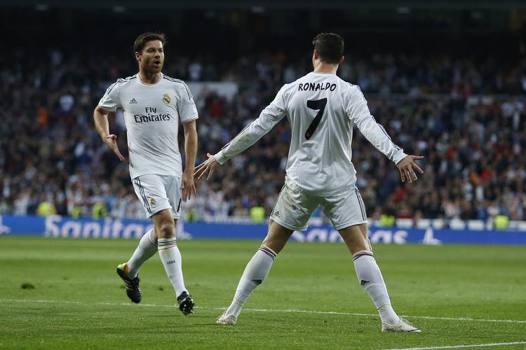 1-0. Et hovedstød fra Cristiano Ronaldo satte Real Madrid på sejrskurs. 