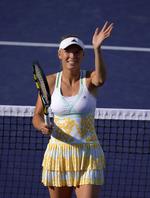 Videre. Wozniacki skal næste gang i kamp mod Jelena Jankovic. Det sker tirsdag. 