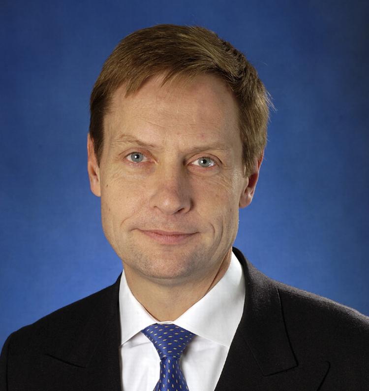 afløseren. Torben Thune Andersen bliver den ny formand for Dong. Han afløser Fritz Schur, som trækker sig på generalforsamlingen i morgen, men indtager først pladsen i juli. 