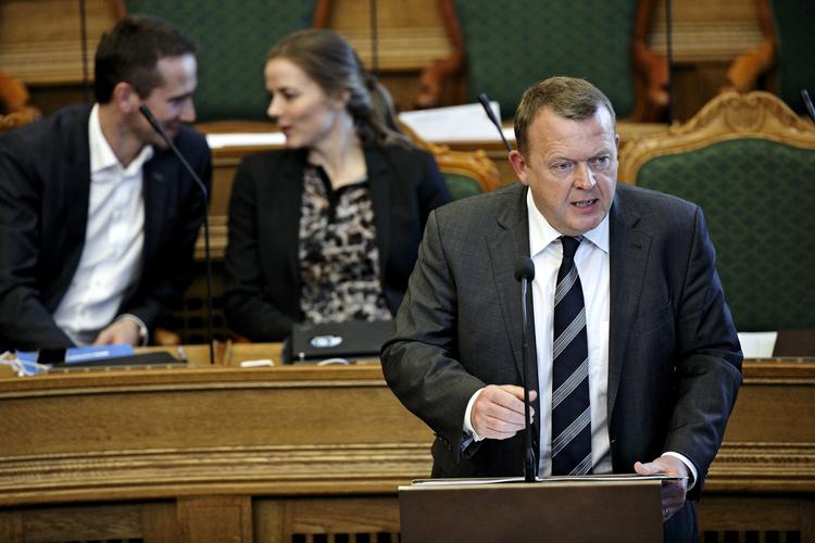 SPØRGETID. Venstres Lars Løkke Rasmussen ville gerne høre statsministerens politiske holdning til spørgsmålet om børnecheck til EU-borgere. 