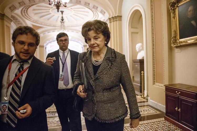 Overvågning. Senator Dianne Feinstein anklager CIA for at have fjernet dokumenter fra politikeres computere. 