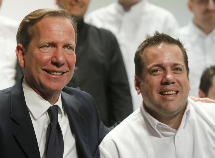 Stjernedag. Michelinguidens chef Michael Ellis ses her med den franske stjernekok Arnaud Lallement. 