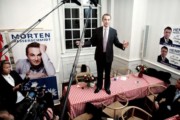 Messerschmidt. Med S får man resultater, med DF får du snak og løst krudt, skriver Ole Christensen. 