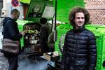 vækstmotor. Jacob Karlsen har hentet ideen til sine kaffeknallerter i London. Det startede med et enkelt sæt hjul, men nu er kaffeflåden nået op på 12 knallerter, 5 cykler og 1 veteranbil. 