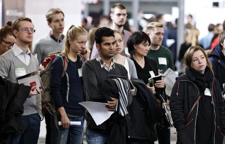 Fremtid. Unge kunne forleden få gode råd til karrierevejen ved de såkaldte 'Karrieredage' i Øksnehallen. Det er dog svært at vide, hvad fremtidens jobmarked bringer, siger studenterformand. 